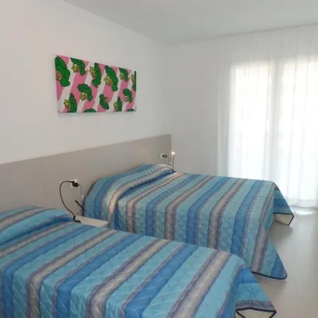 Apartment Modern Retreat With Private Pool